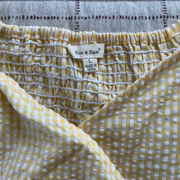 Sim & Sam Women’s (L) Top - Picture 3 of 3